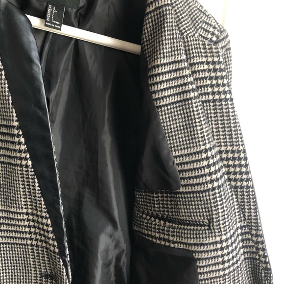 Classic Black and White Plaid Coat - Picture 3 of 11